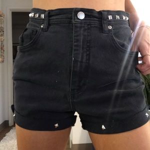 Vintage studded 90s high waisted jean shorts